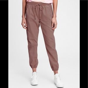 Ribbed Pull-On Joggers with Washwell